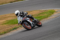 anglesey-no-limits-trackday;anglesey-photographs;anglesey-trackday-photographs;enduro-digital-images;event-digital-images;eventdigitalimages;no-limits-trackdays;peter-wileman-photography;racing-digital-images;trac-mon;trackday-digital-images;trackday-photos;ty-croes